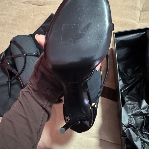 YSL Cassandra Heels - Picture 4 of 10